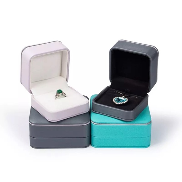 Teal FA Leather Silver Line Diamont Ring Box - Picture 3 of 17